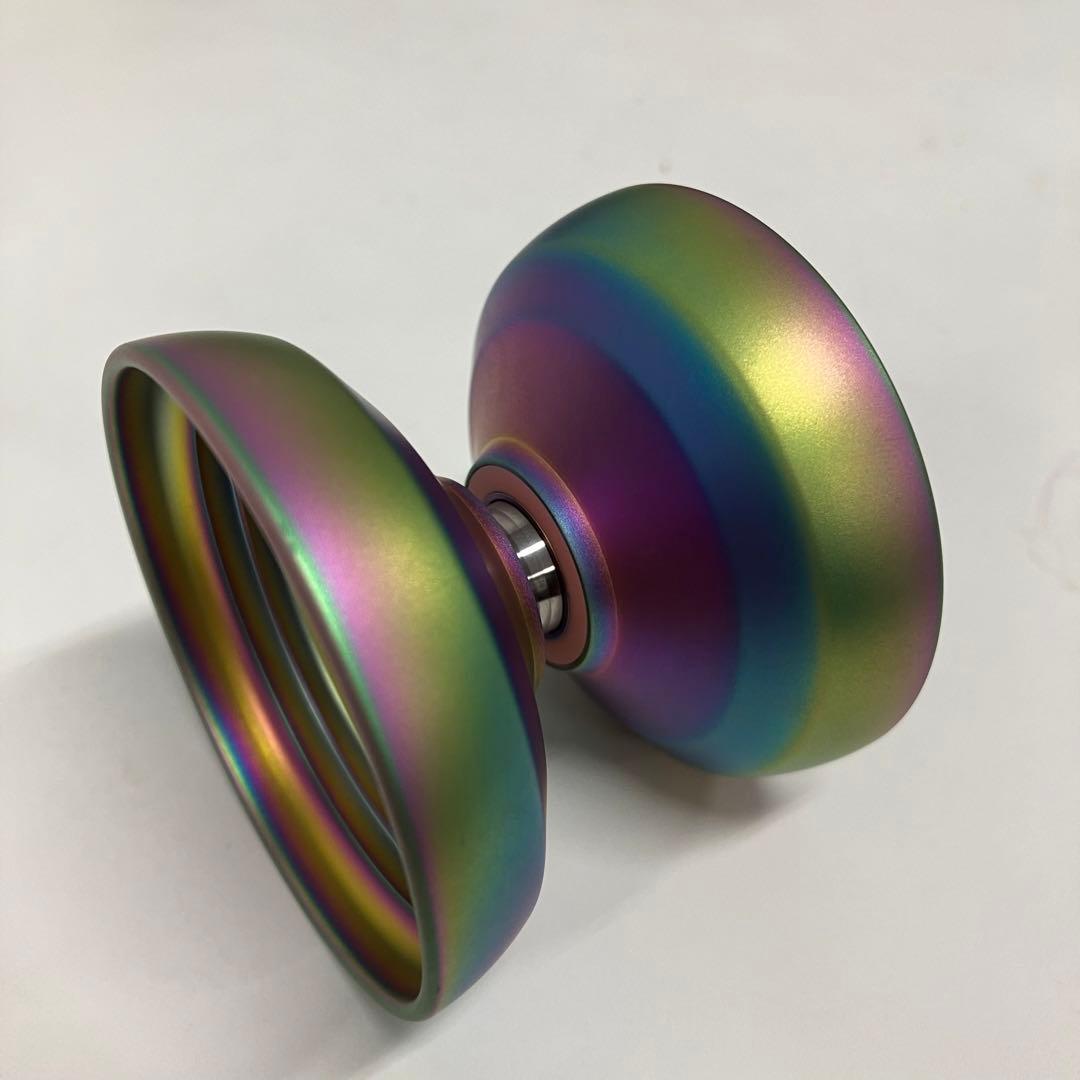 スポーツトイ・アクショントイ atmos project Ari rainbow