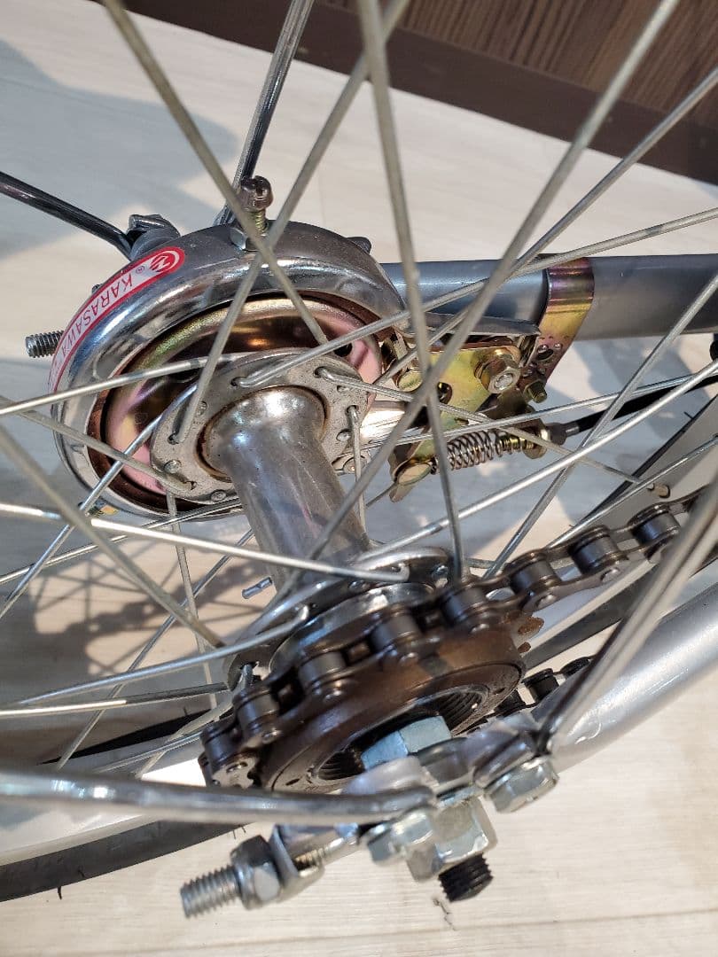 B-max 折りたたみ自転車 シルバー