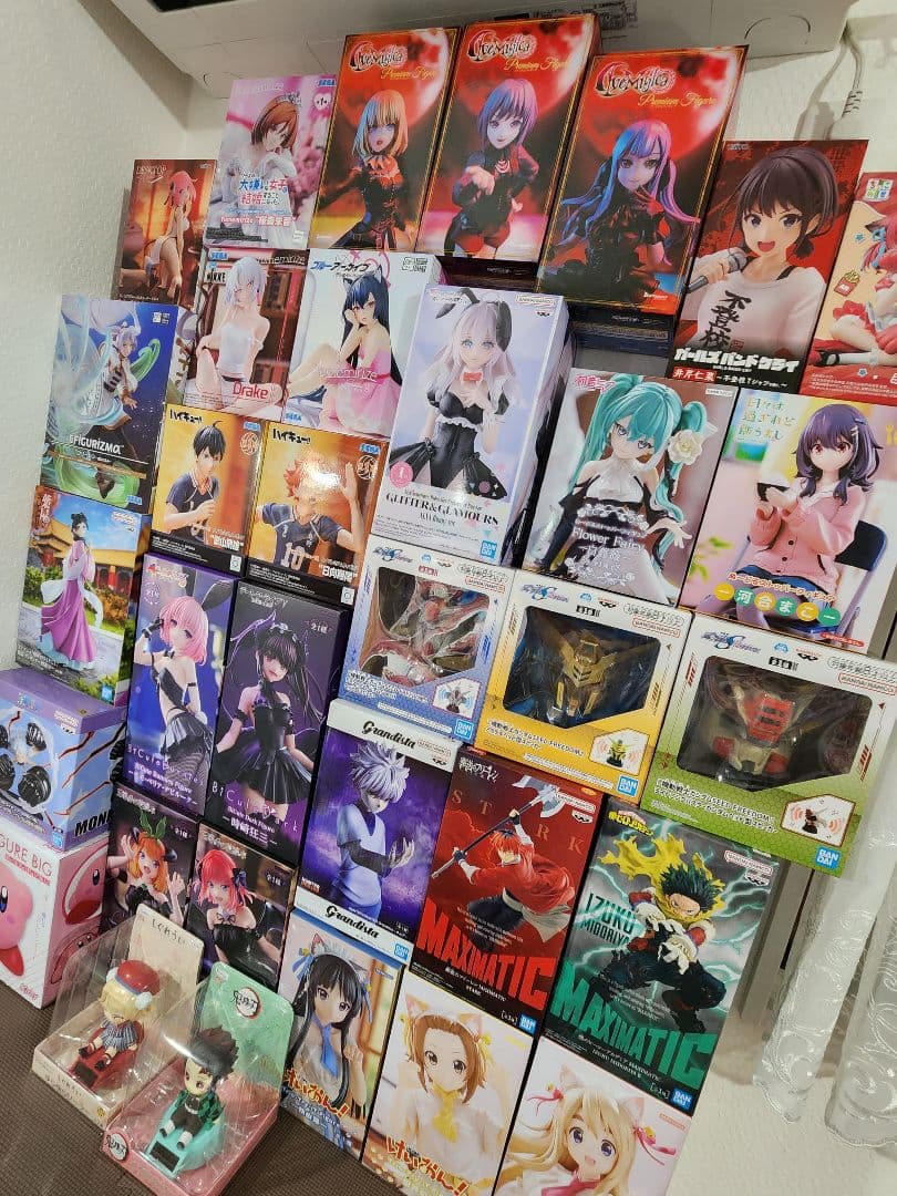 未開封フィギュア33個フリーレン アーリャマオマオ デク ガルクラ キルア