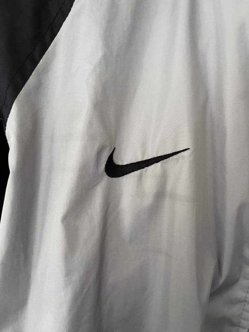 Nike マンチェスター・ユナイテッド ウィンドブレーカー