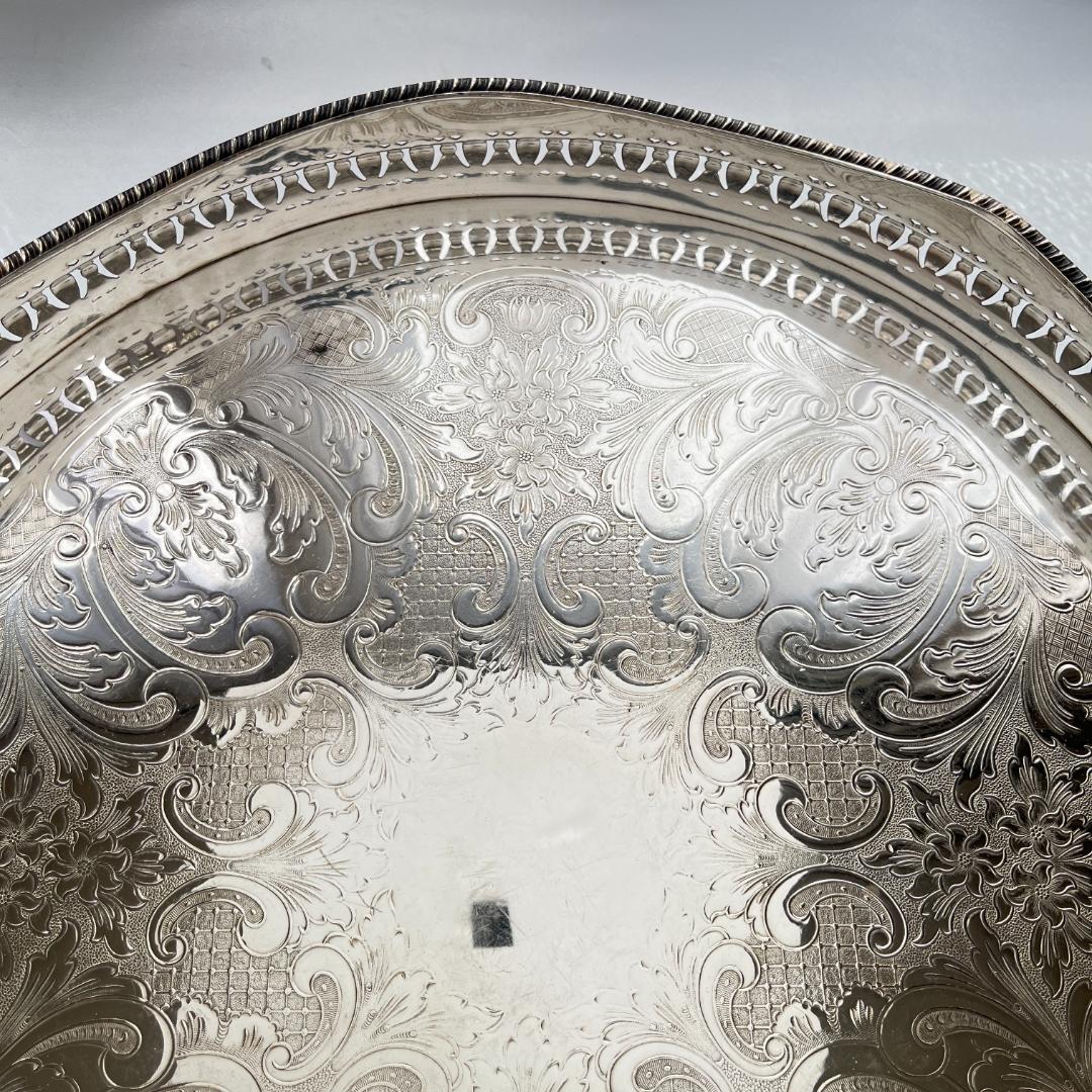 【英国】 透かしのギャラリートレー 41cm　 クロウフット 大盤！！