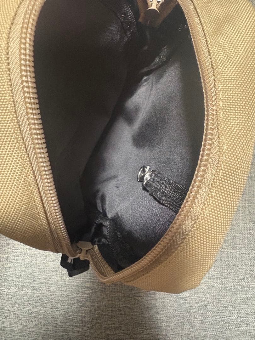 Vaundy ショルダーバッグ サコッシュ ベージュ