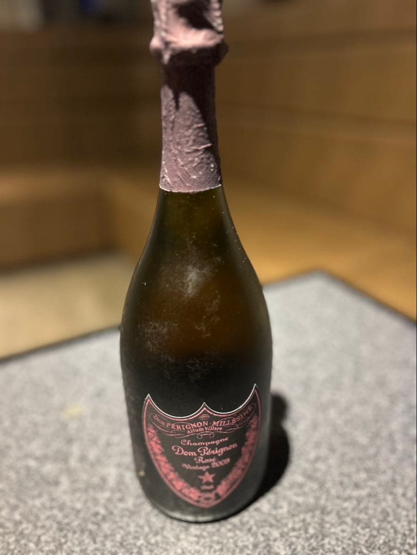 ドン・ペリニヨン ロゼ シャンパン