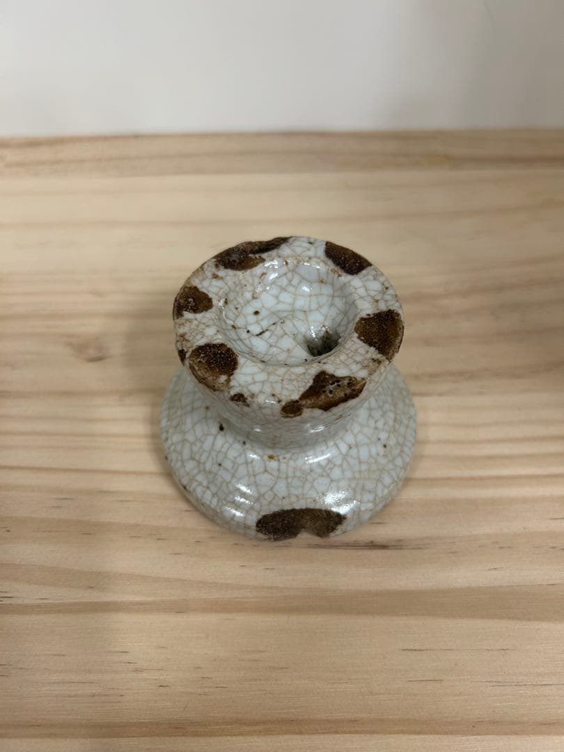 李朝餅型　白磁櫛目文