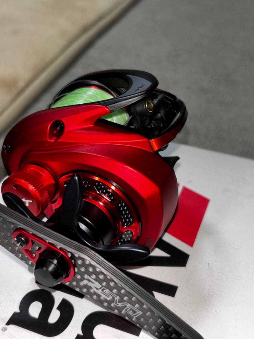 Abu Garcia REVO5 ROCKET LP ベイトリール