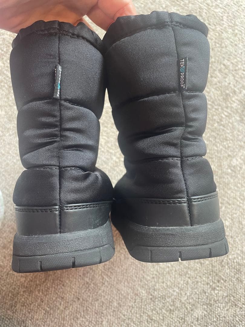 The North Face 子ども用スノーブーツ ブラック