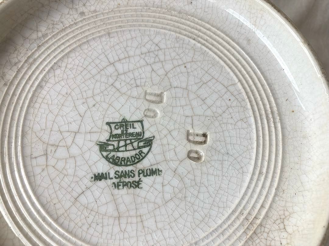 フランスアンティーク　クレイユモントロー　ラブラドールシリーズ　サラディエール