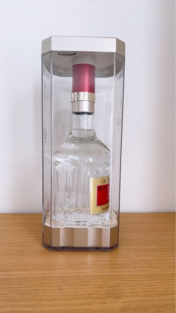 五粮液 2023年製 透明ボトル入り