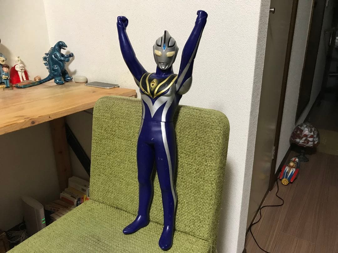 ウルトラマン アグル身長巨大な50cmソフビバンダ日本製です