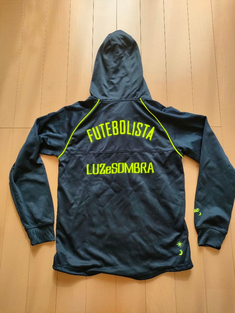 ウェア LUZeSOMBRA