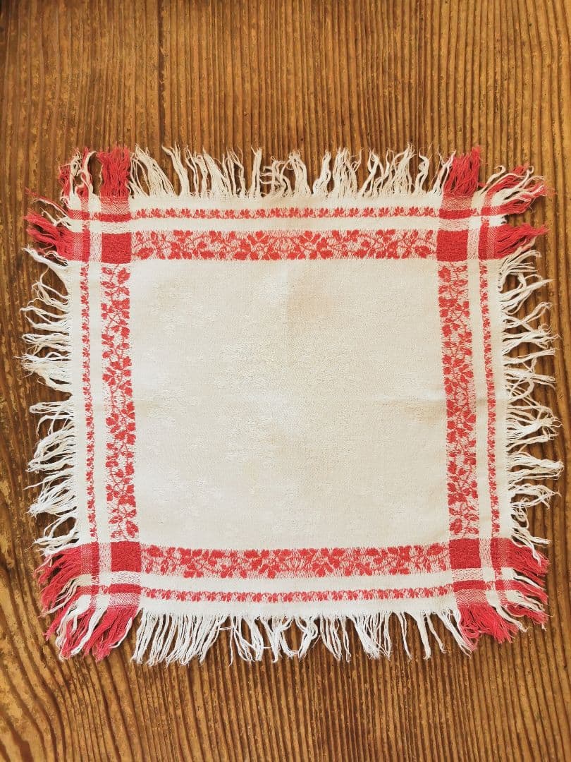 アンティーク フランス ダマスク織レッドリネンクロス 三つ葉のリーフモチーフ