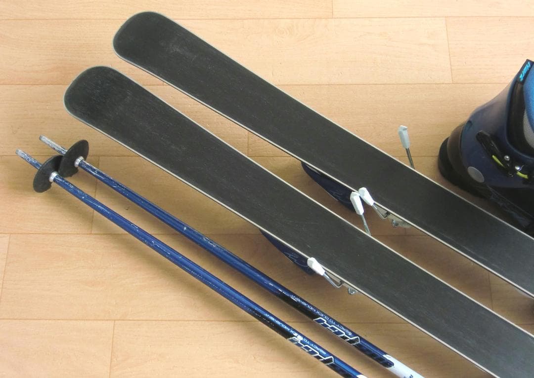 ■■送料無料■Hart■子供用スキーフルセット■板116靴22■WAX済■■