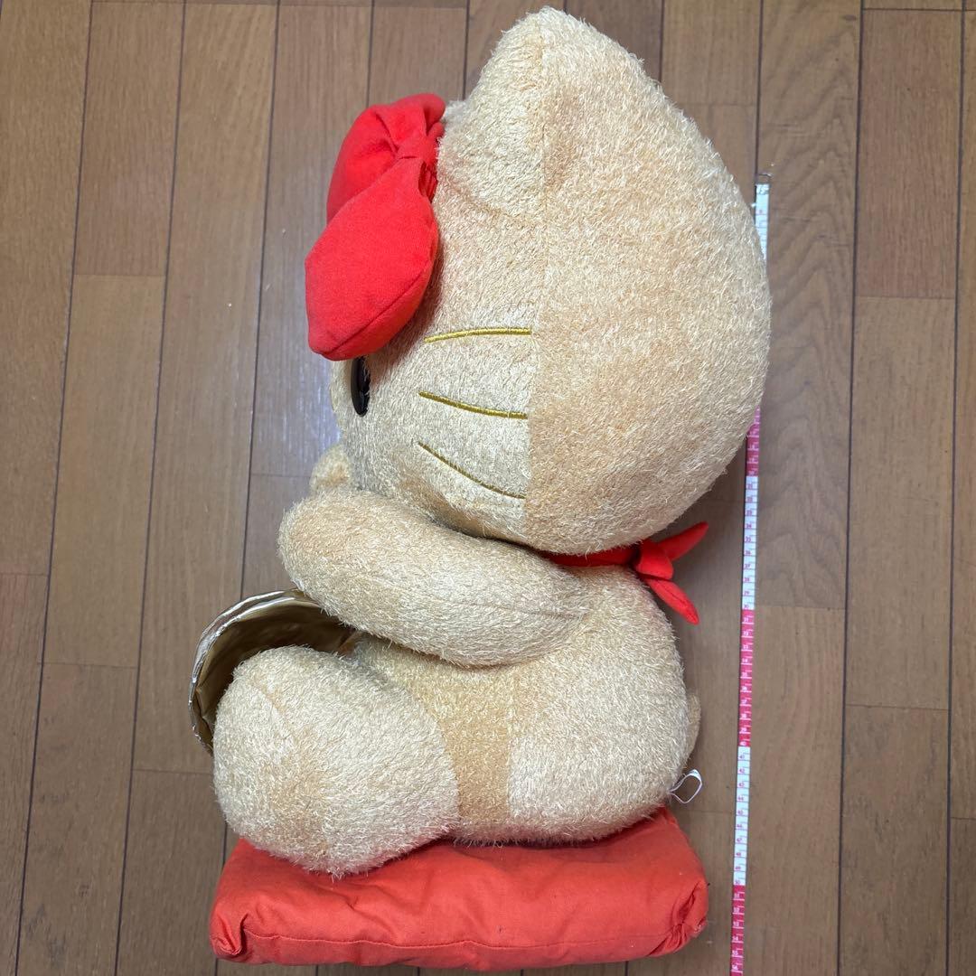 ハローキティ　ぬいぐるみ　大　招き猫　千万両　縁起物