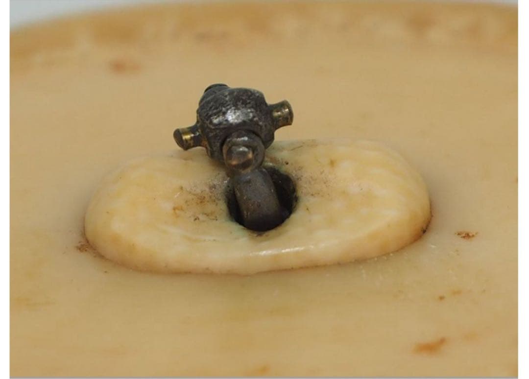 送料無料　時代物　一角提げ物　根付　饅頭　29g