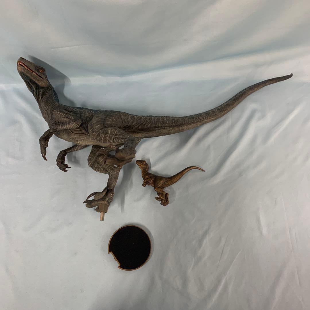 ブルー 「ジュラシック・ワールド/炎の王国」 1/6 フィギュア