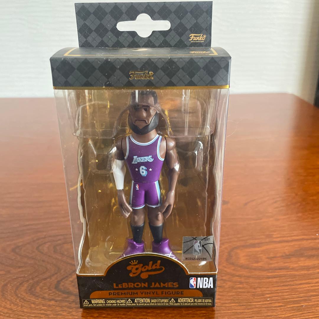 Funko LeBron James Gold フィギュア