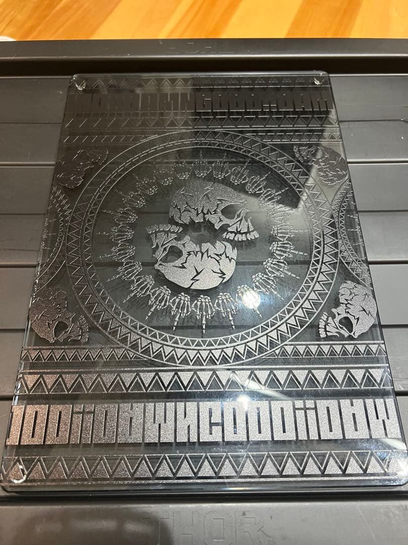 テーブル・チェア・ハンモック GLASS TENBAN!SKULL TRIBAL BLACK damngood