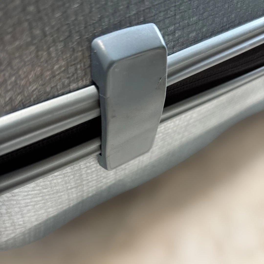 Samsniteスーツケース