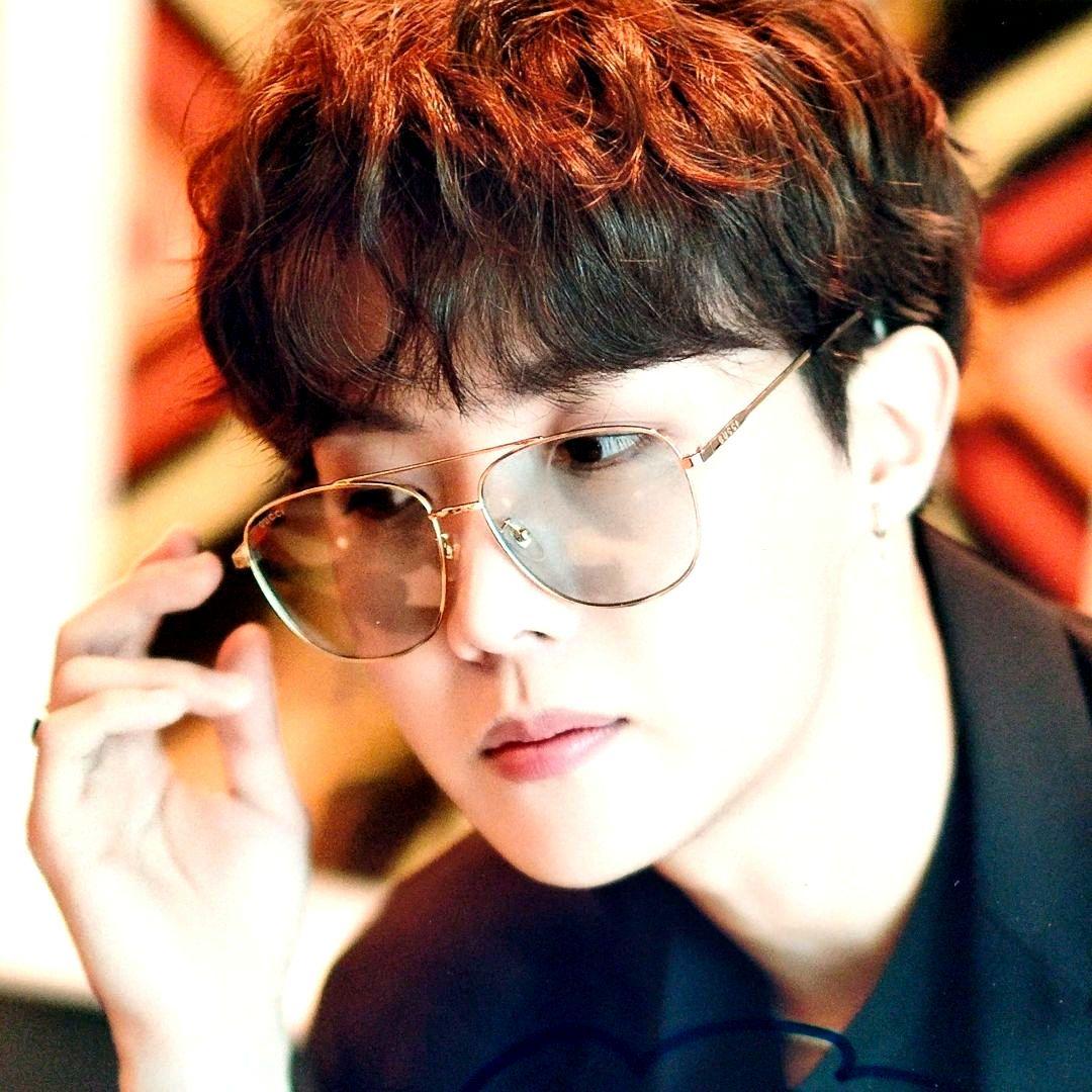 J-HOPE直筆サイン入り超 特大写真…ジェイホープ…BTS…防弾少年団…3