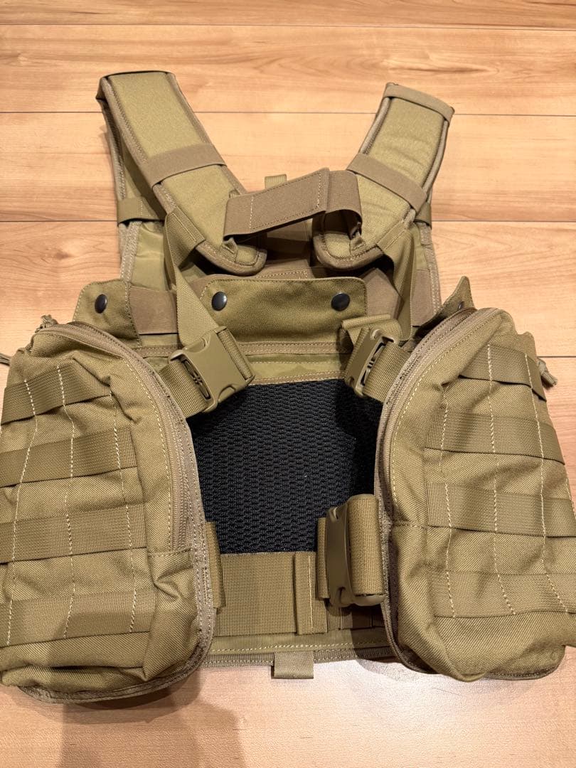 けんタスマニアンタイガー チェストリグ Mk2 カーキー