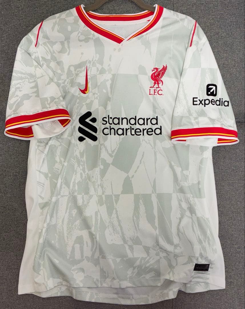 【正規品】リヴァプール 24/25 3rd レプリカユニフォーム ファン・ダイク