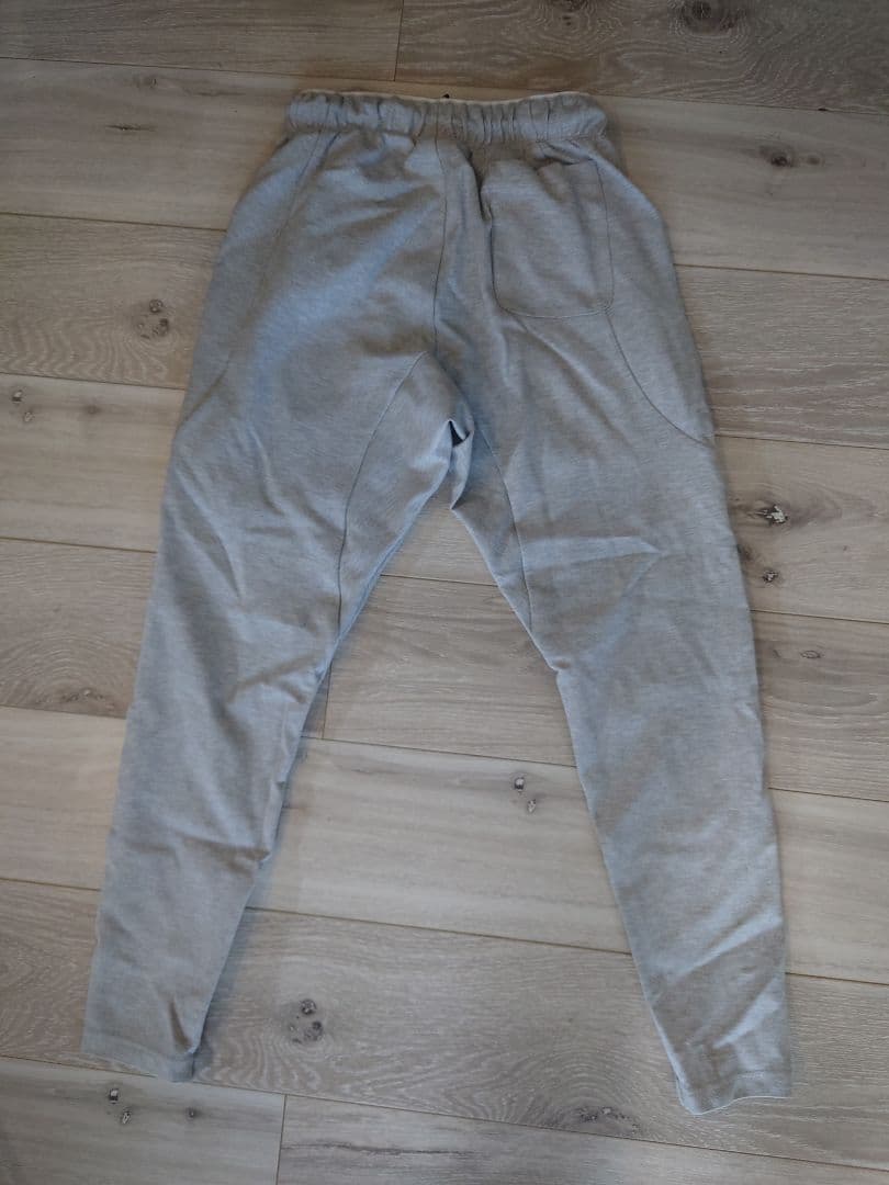 LYFT グレー タイトフィット トレーニングパンツ　M