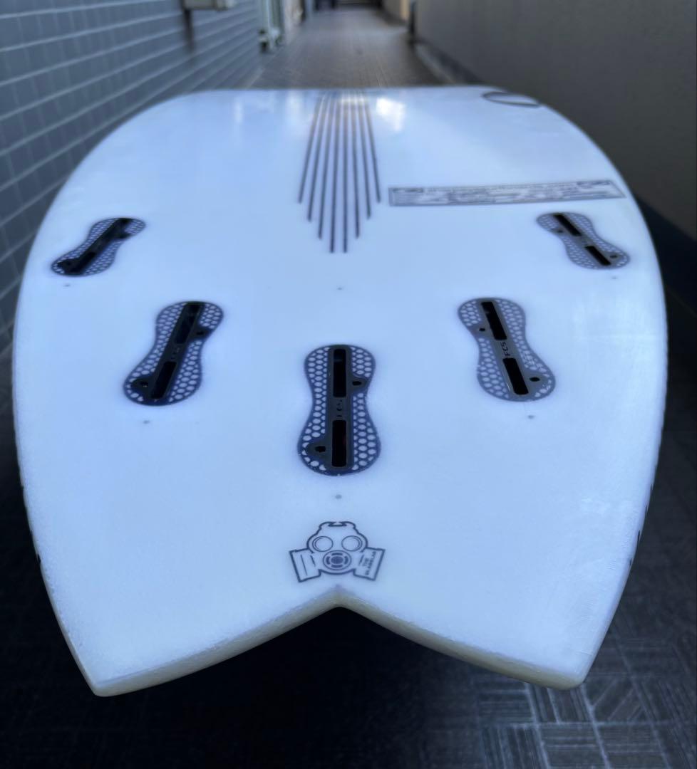 シャープアイサーフボード ディスコチーター 5'6 30L 藤沢手渡しで値引き！