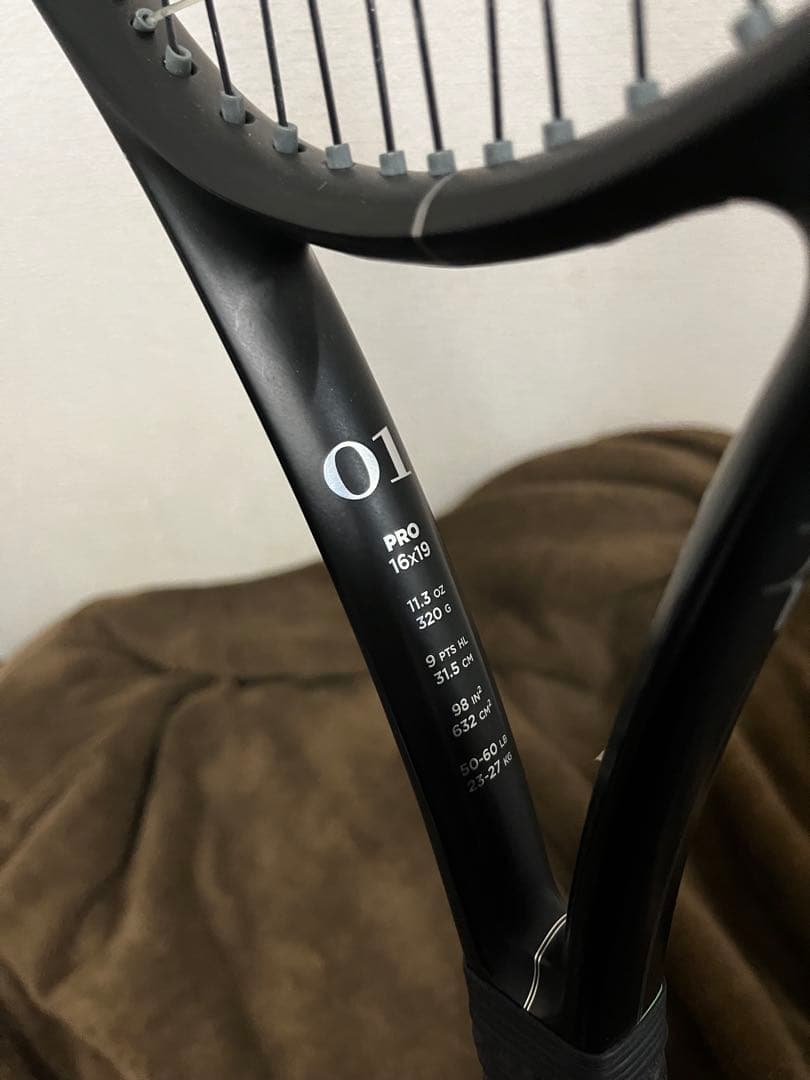 RF01PRO フェデラー　ラケット