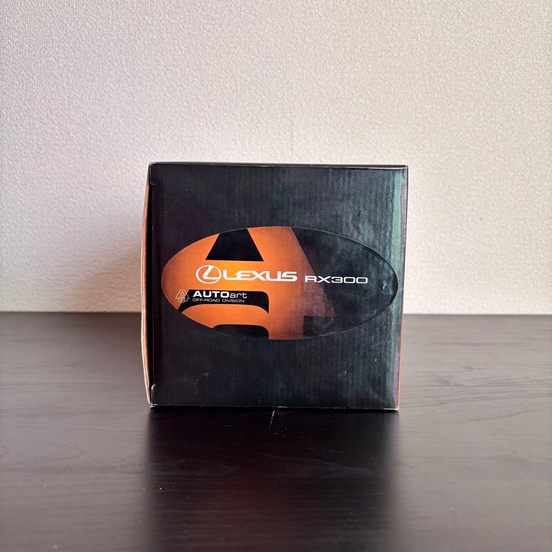 【AUTO art・開封済み未使用・送料込み】レクサスRX300 黒 1/18