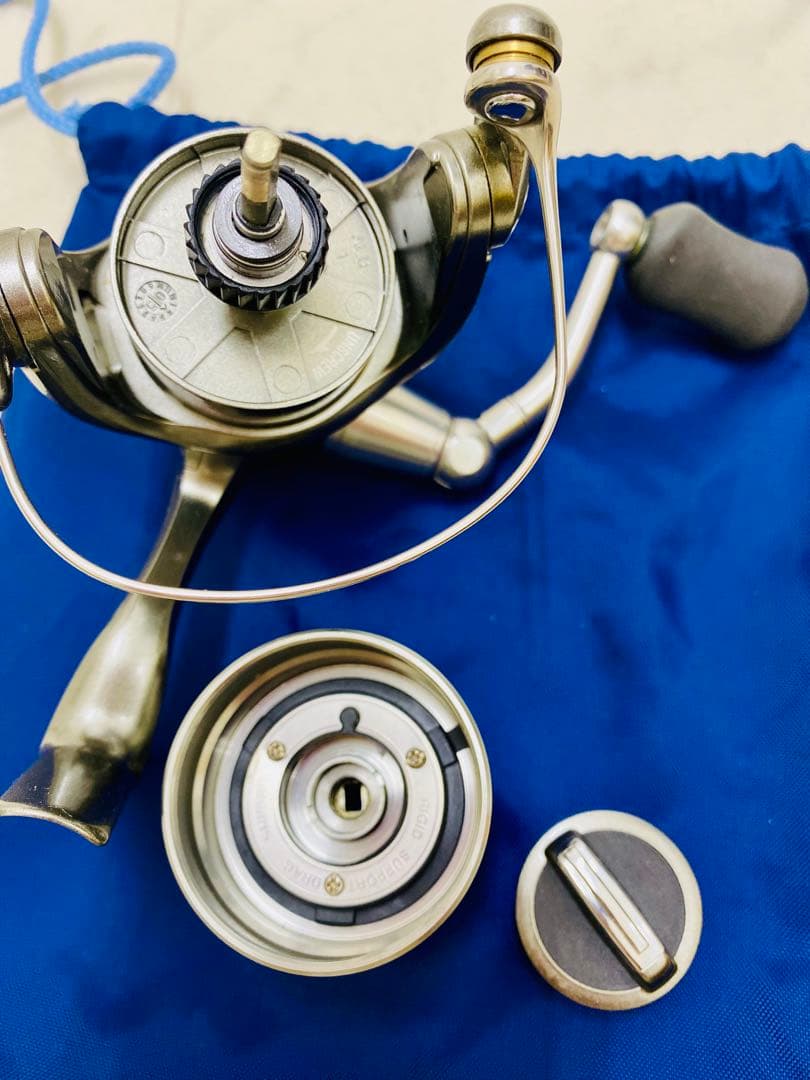 シマノ TWIN POWER 2000