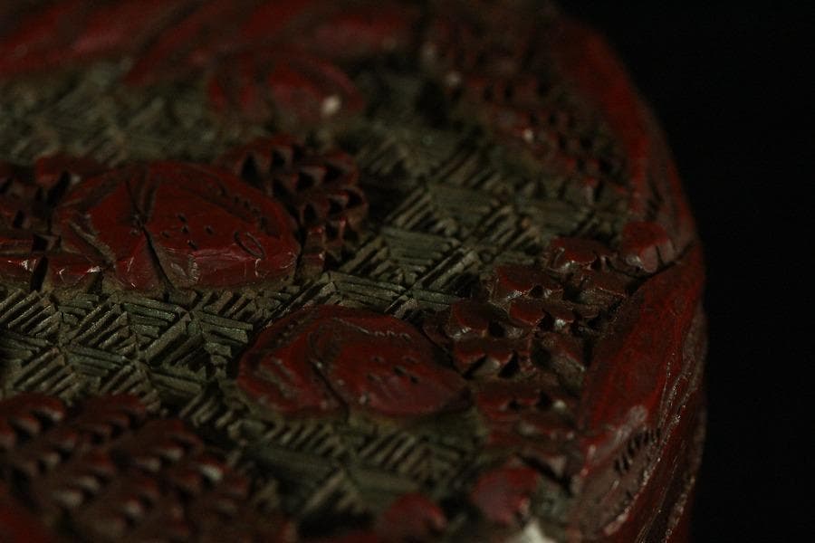 中国美術 堆朱 刻松下人物紋 香合(K-A833)