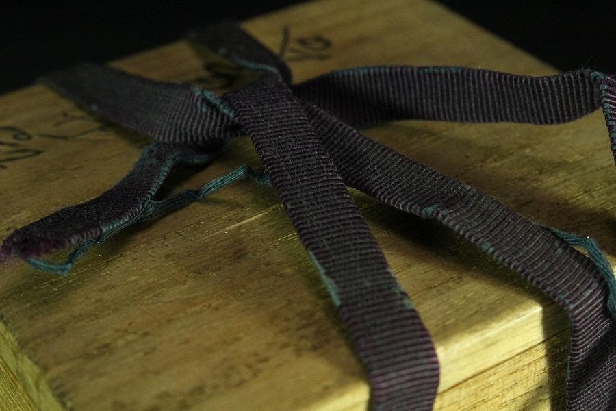 中国美術 堆朱 刻松下人物紋 香合(K-A833)