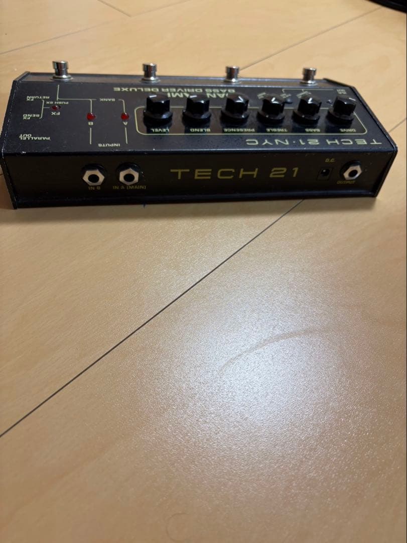 ベース SANSAMP BASS D DELUXE