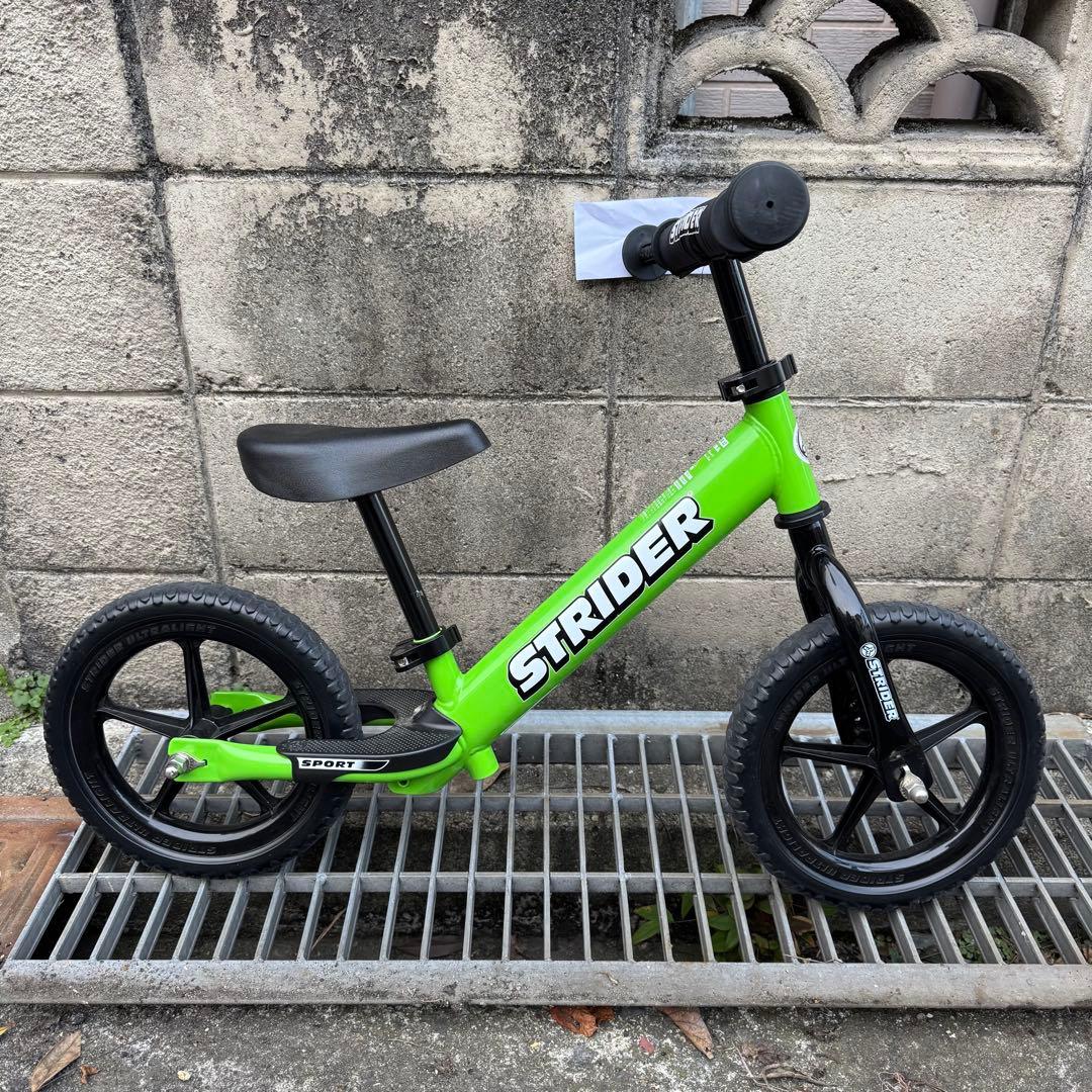 ストライダー　スポーツモデル　12インチ　グリーン