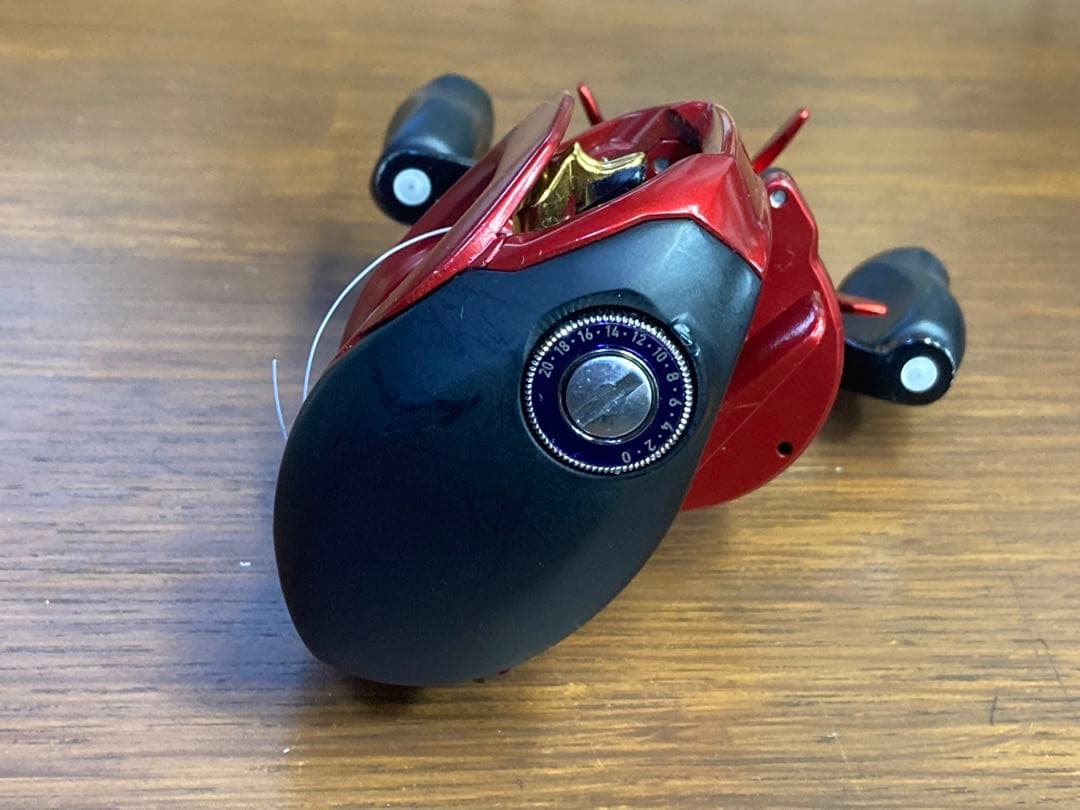 リール Daiwa TATULA 103 XHL-TW