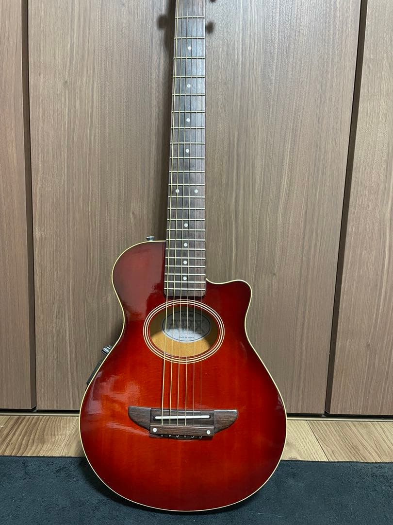 YAMAHA アコースティックギター 赤