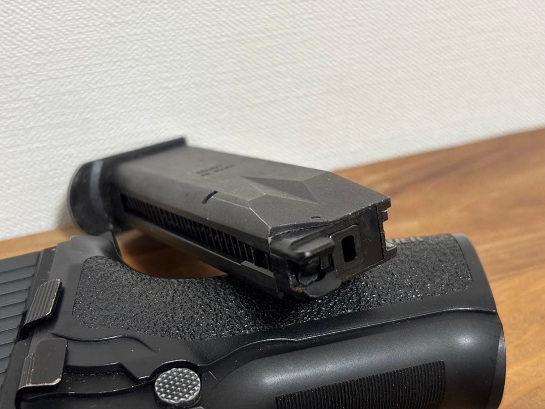 東京マルイ SIG SAUER P226 E2 ガスブロ