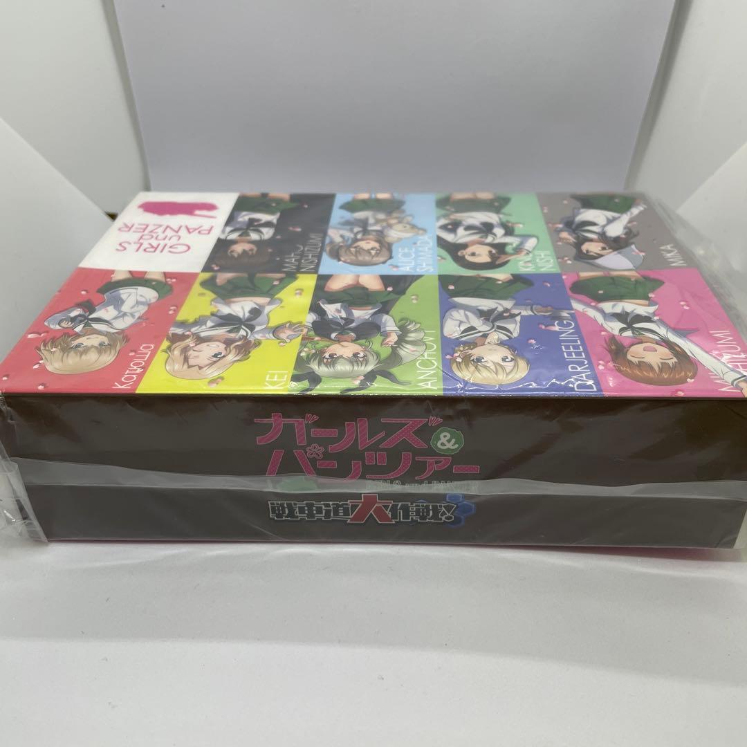 【新品未使用】ガルパン 戦車道大作戦!ダーツセット「隊長チーム」