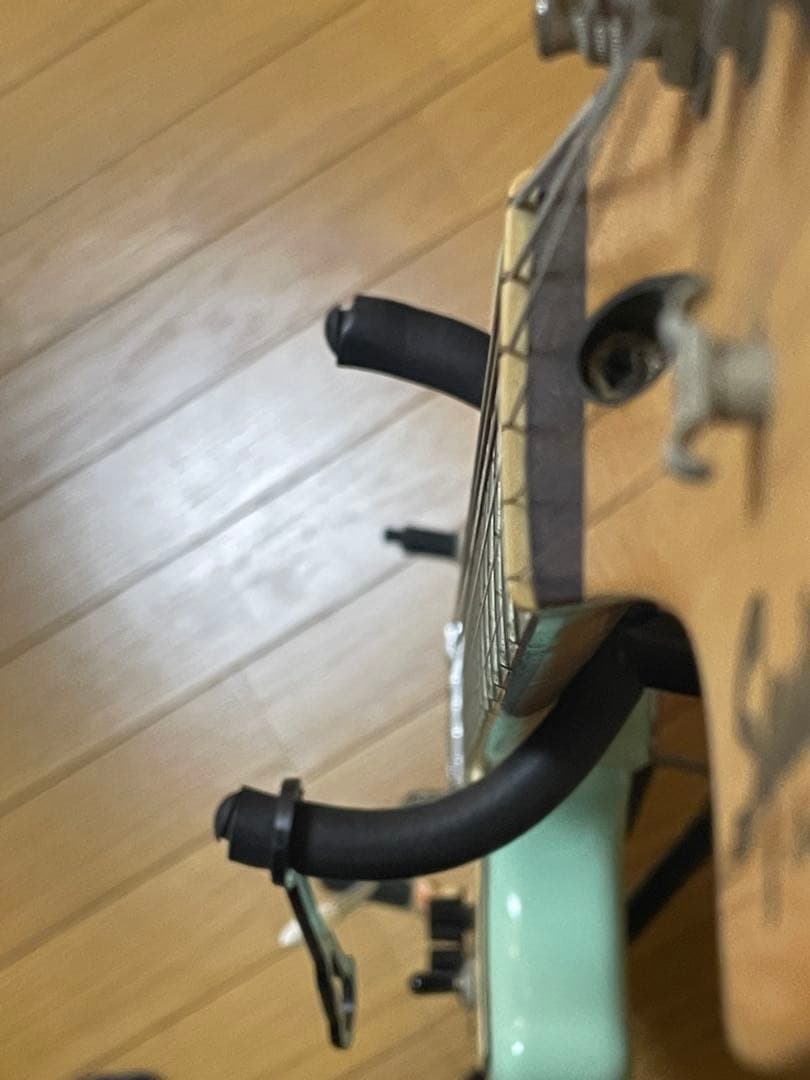 Squier Cyclone フェンダー スクワイヤー サイクロン