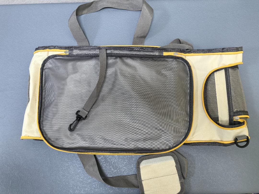 【未使用】ペット用キャリーバッグ 犬猫兼用 折りたたみ式