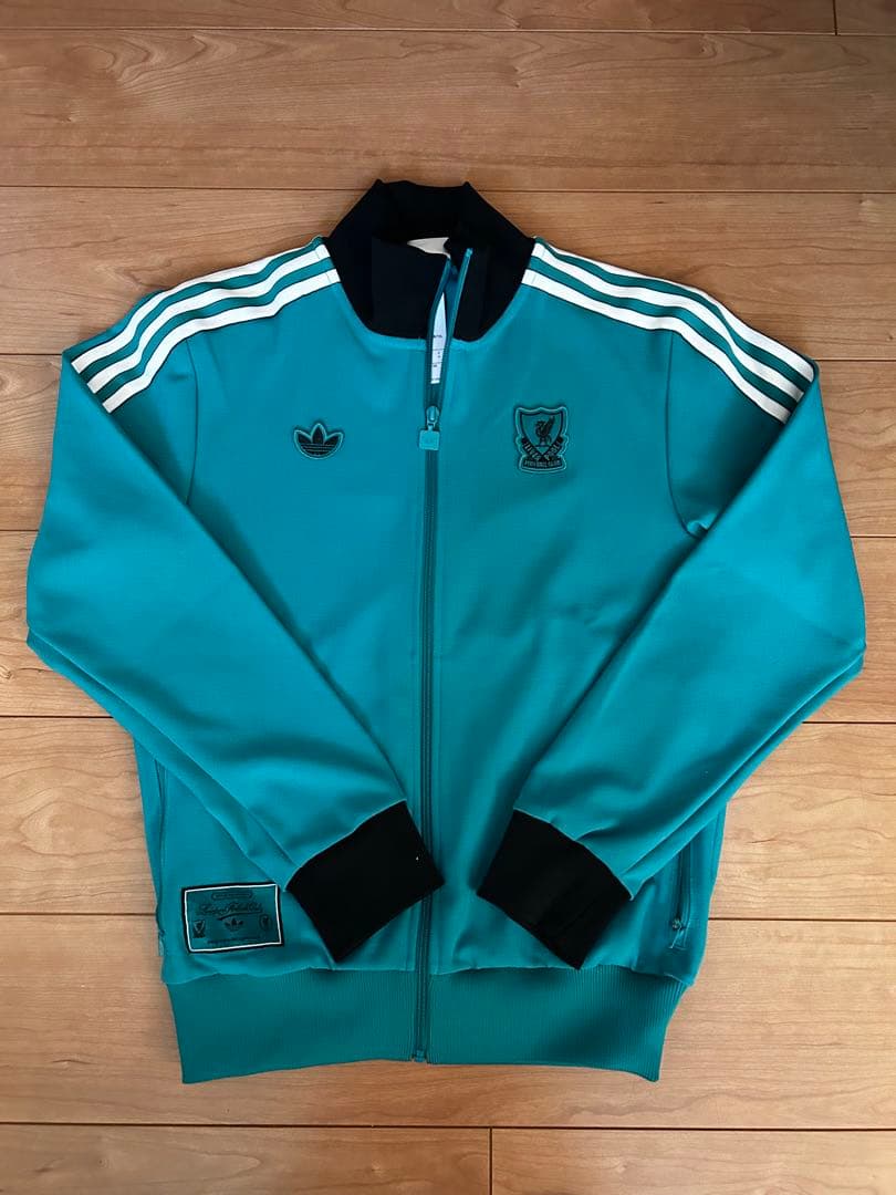 アディダス　トラックジャケット　リバプール　3rd Mサイズ