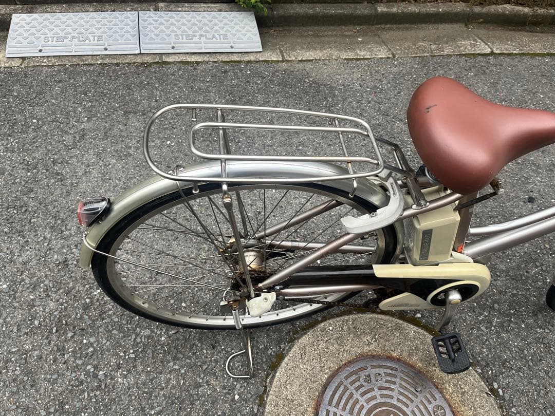 電動アシスト自転車 シティタイプ シルバー　関西限定