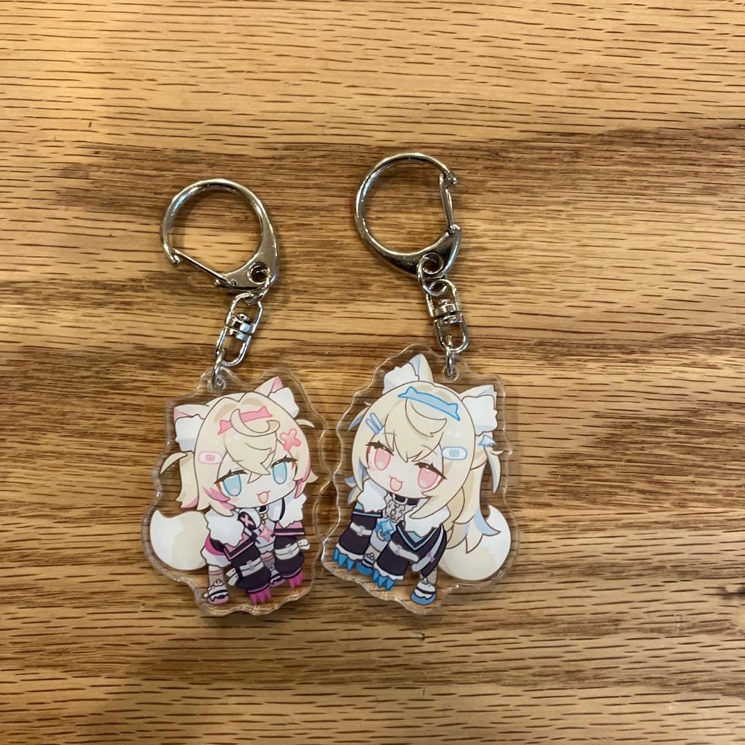 ホロライブ キーホルダー　カード　アクリルキーホルダー