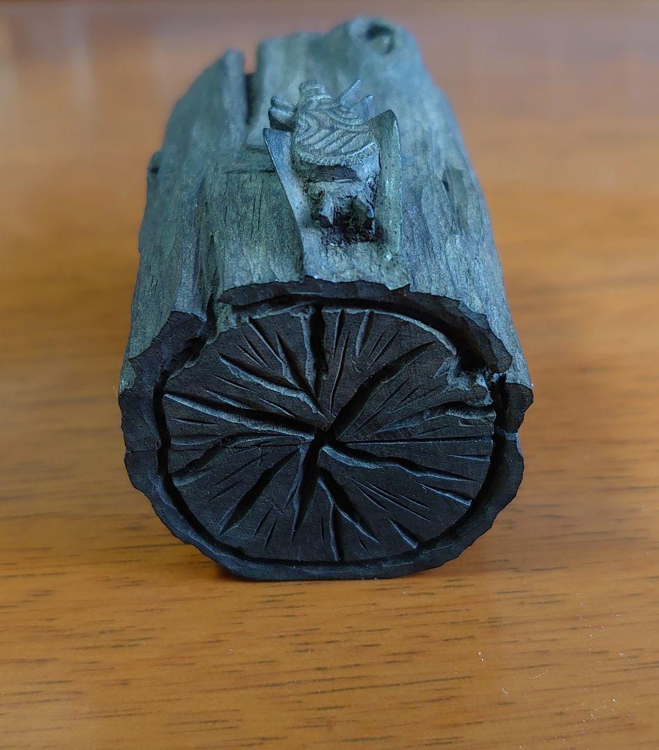 小玉治朗 「炭に鈴虫」黒柿 木彫香合 茶道具 共箱付き