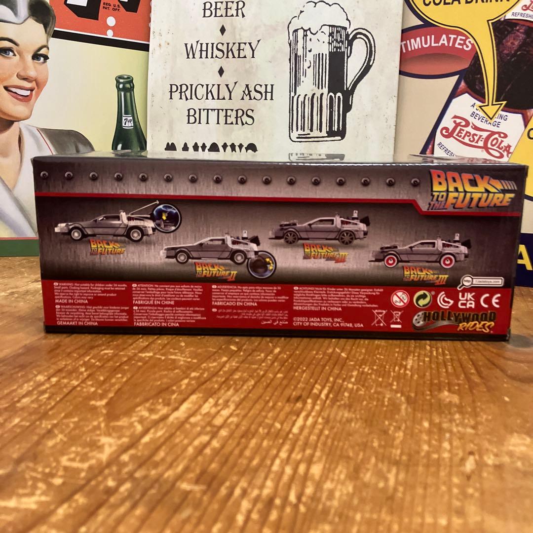 デロリアン バック・トゥ・ザ・フューチャー パート1、パート2、パート3 セット