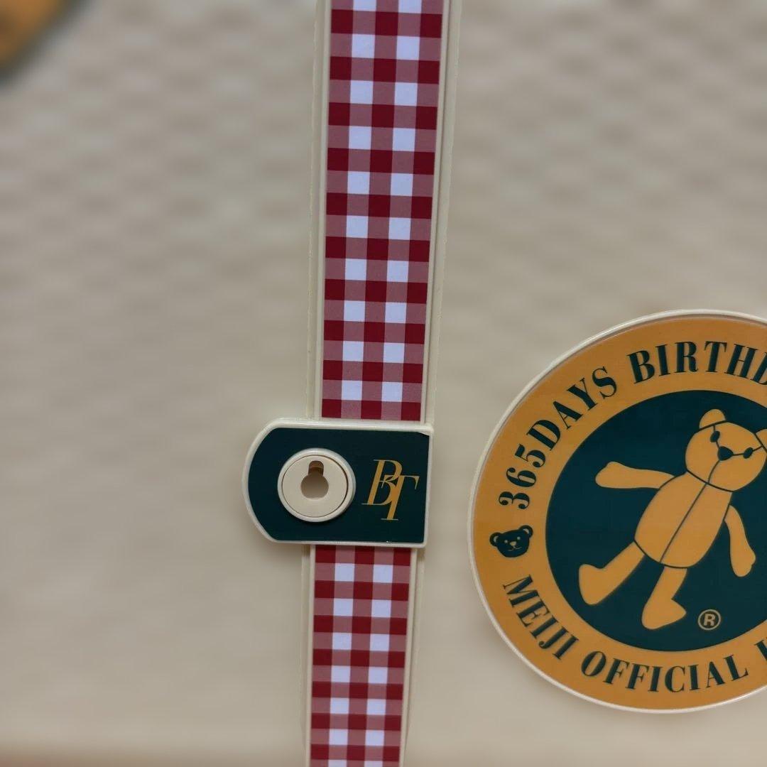 激レア‼️365日バースデイテディ 明治製菓公式アイテム 鍵付きハウス TOMY