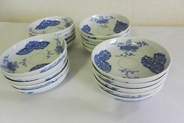 京焼「初代　幹山伝七」作　藍繪深皿２０客（裏印「大日本幹山製」）