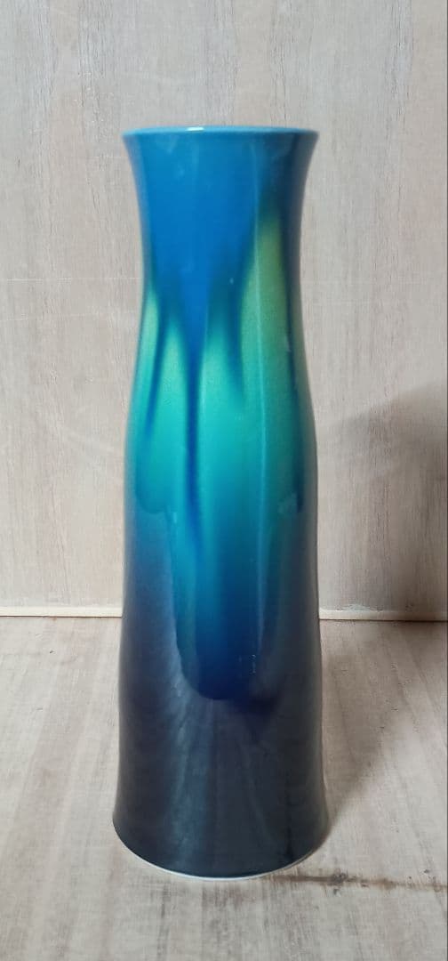 三代徳田八十吉（正彦銘）　花入