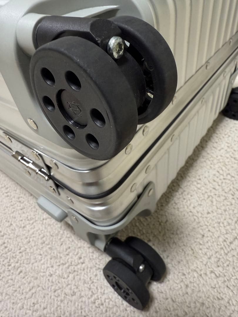 【生涯保証】【極美品】 RIMOWA Classic Cabin 36L