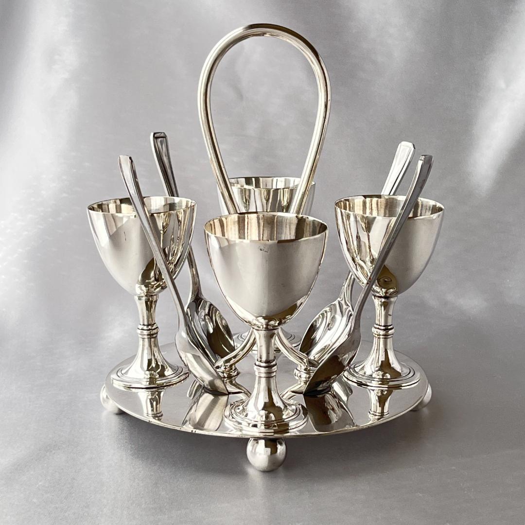 【William Huttonn】アールデコ エッグクルーエ エッグカップ